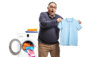 Unshrinking shrunken clothes